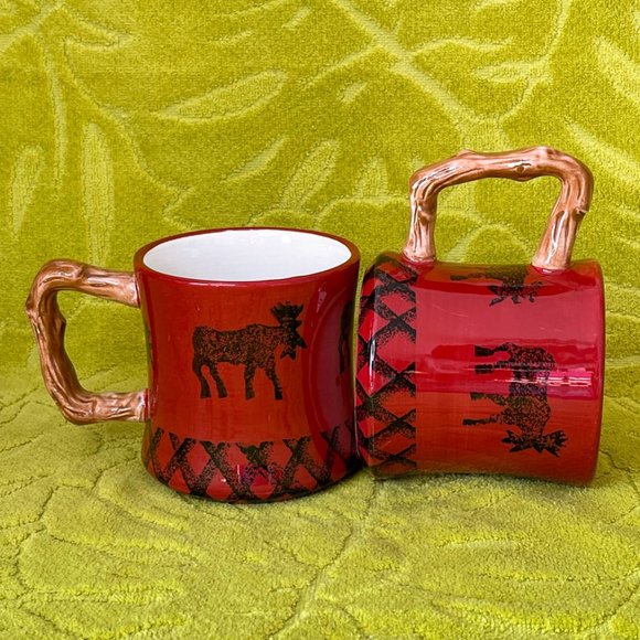 Woolrich Cabin Fever by ZRIKE 2 Ceramic Mugs Hand Painted Red Cottage Holiday - Picture 3 of 11